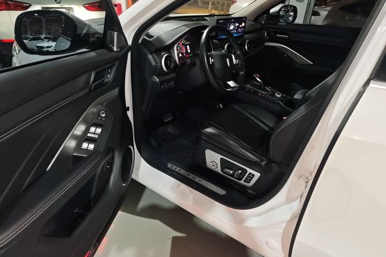 Used Wey VV6 2020 2.0T Two-Wheel Drive Smart Enjoyment+