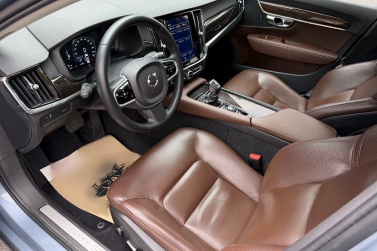 Used Volvo S90 2018 T4 Zhiyuan Edition