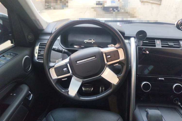 Used Land Rover Discovery 2023 Revised Version 360 PS R-Dynamic S
