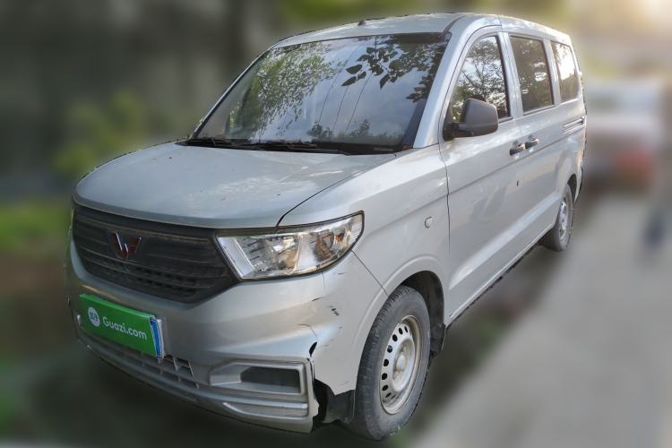 Used Wuling Hongguang V 2019 1.5L Jingqu Version China VI LAR