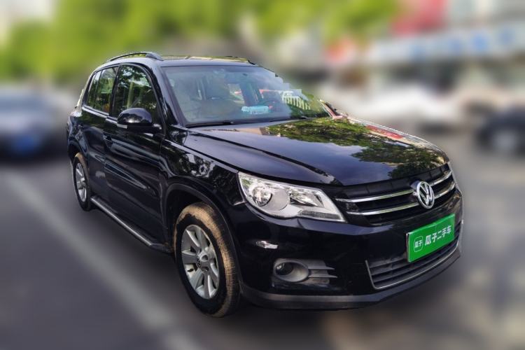 Used Volkswagen Tiguan 2012 1.8TSI Automatic All-Wheel Drive Fashion Edition Front Right 45 Deg