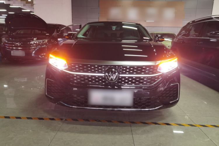 Used Volkswagen Passat 2023 330TSI Starry Luxury Edition
