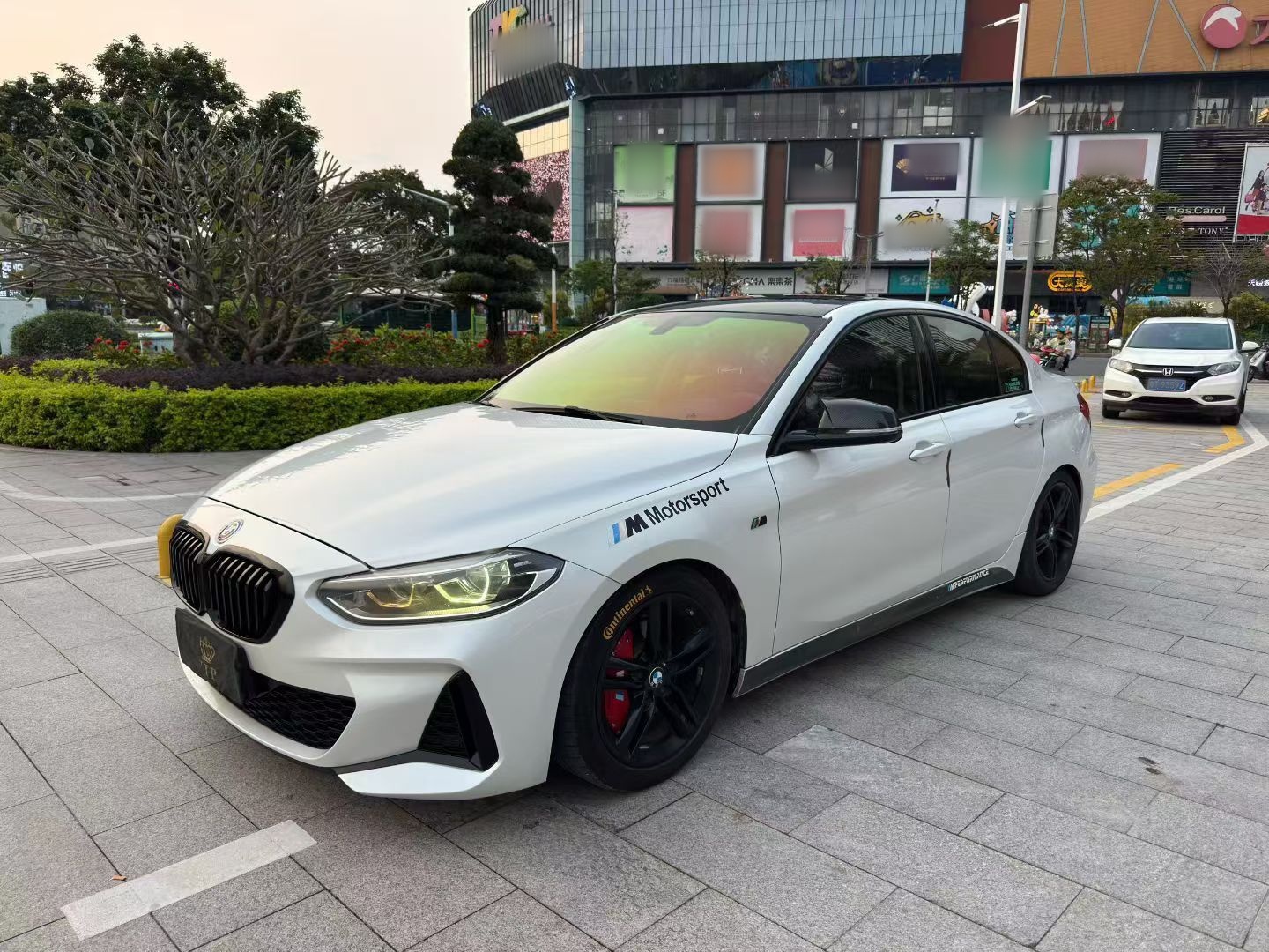 Parte inferior delantera