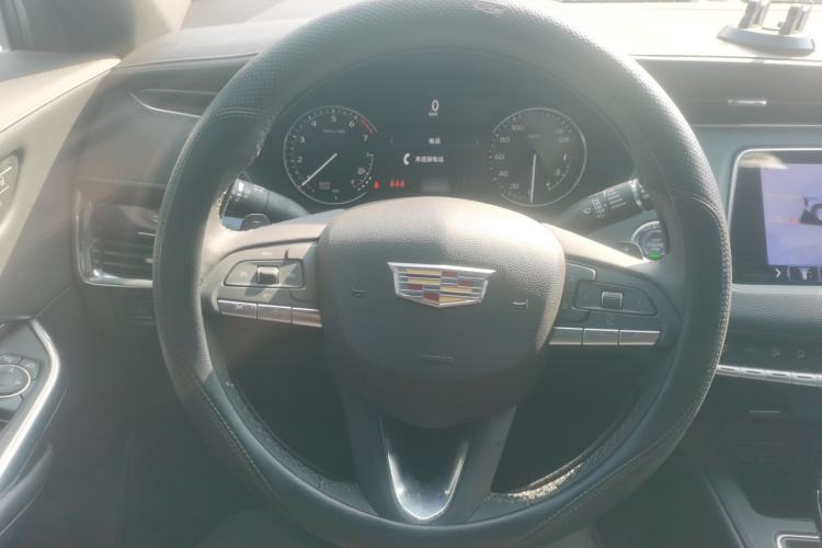 Used Cadillac XT4 2023 28T Two-Wheel Drive Fashion Edition
