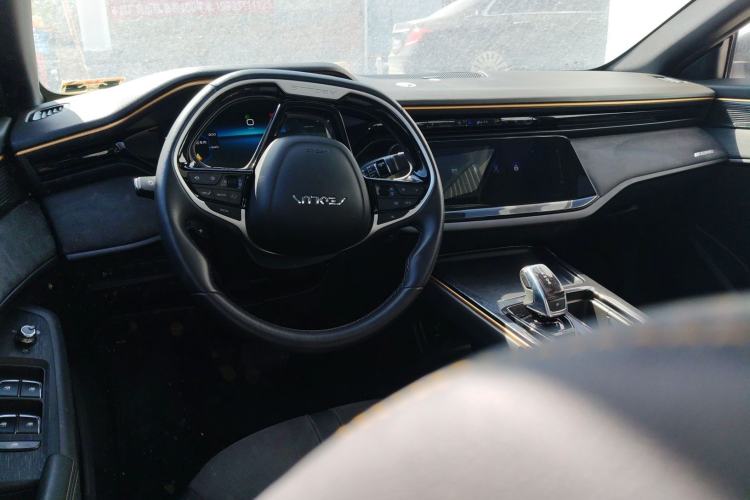 Used Dongfeng Aeolus Yixuan MAX 2021 1.5T Nightbreak Dawn Edition Center Console