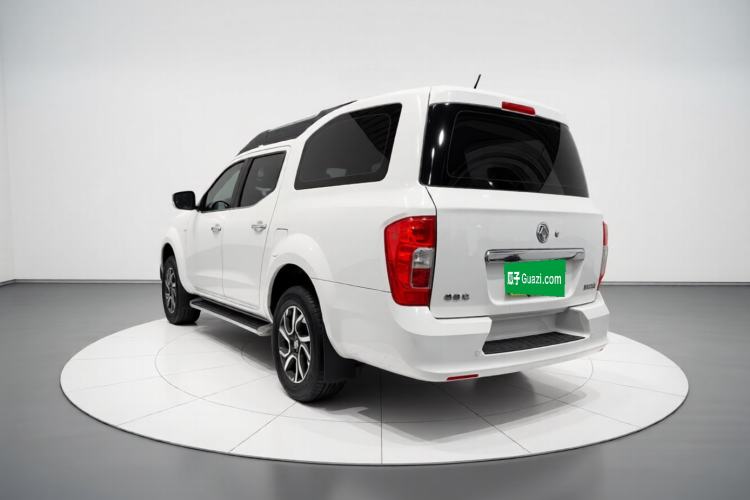 Used Dongfeng Palazzo 2022 2.0T Manual Two-Wheel Drive Luxury Version
