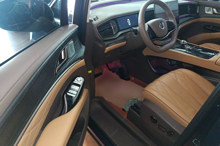 Used Denza D9 2022 DM-i 970 Four-Wheel Drive Flagship Model