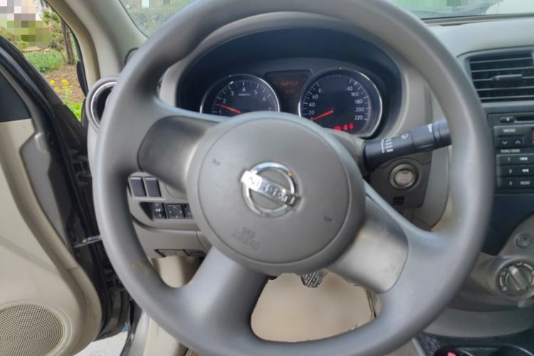 Used Nissan Sunny 2011 1.5XL Manual Deluxe Edition Steering Wheel