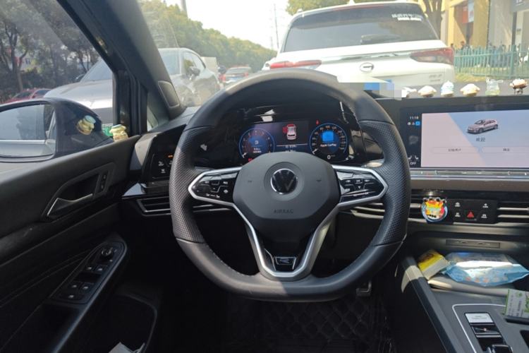 Used Volkswagen Golf 2023 280TSI DSG R-Line Lite Steering Wheel