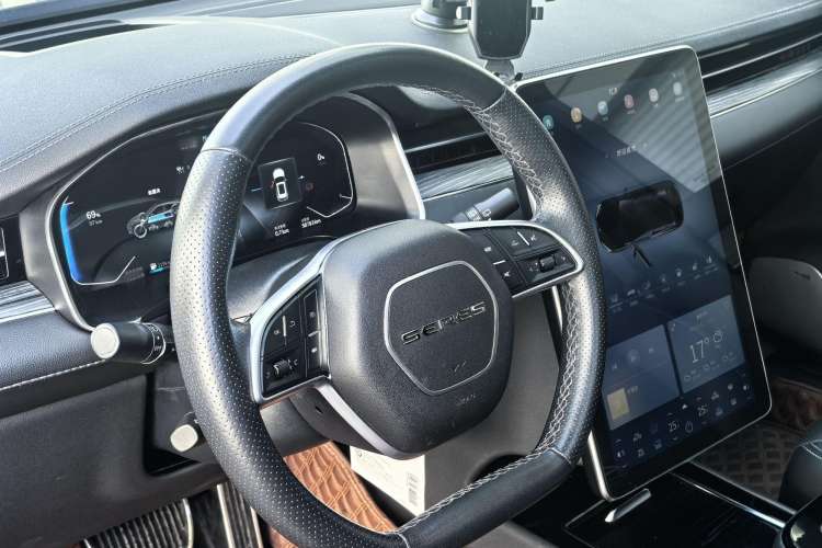 Used SERES SF5 2020 Four-Wheel Drive High-Performance Sports Edition