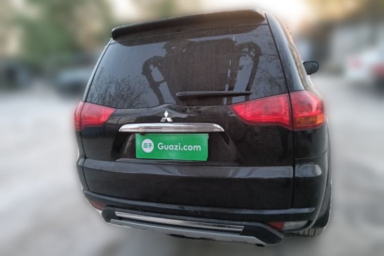 Used Mitsubishi Pajero Sport 2013 3.0L Automatic Two-Wheel Drive Luxury Edition Rear