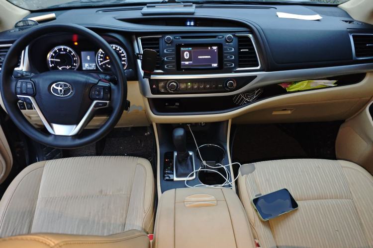 Used Toyota Highlander 2018 2.0T Two-Wheel Drive Elite Edition 7 Seats China VI Standard