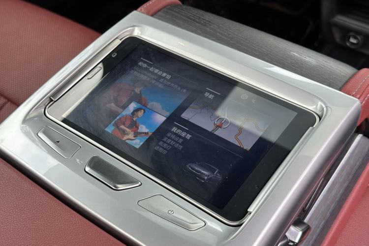 Used BMW 5 Series 2021 530Li Luxury Edition M Sport Package Interior 4