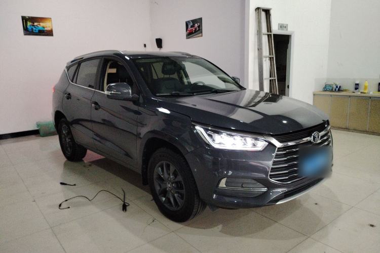 Used BYD Song 2021 Classic Edition 1.5T Automatic Elite Model Front Right 45 Deg