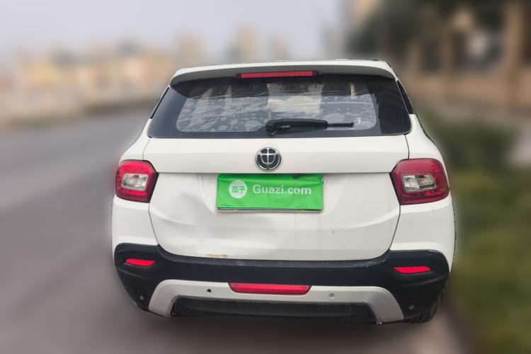 Used Brilliance V3 2015 1.5L Manual Smart Version
