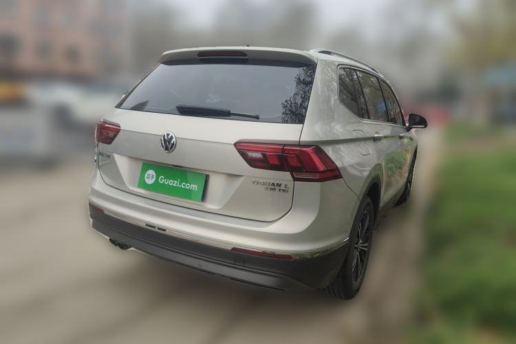 Used Volkswagen Tiguan L 2019 Revised Version 330TSI Automatic Two-Wheel Drive Panoramic Comfort Edition China V Standard Rear Right 45 Deg