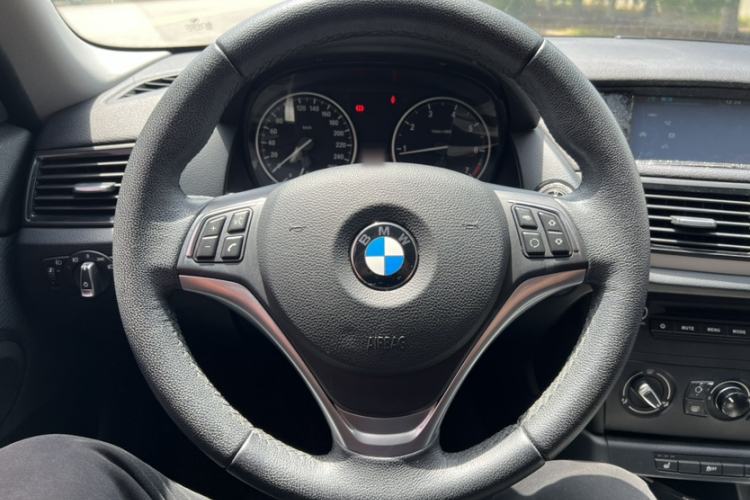 Used BMW X1 2014 sDrive18i Fashion Model
