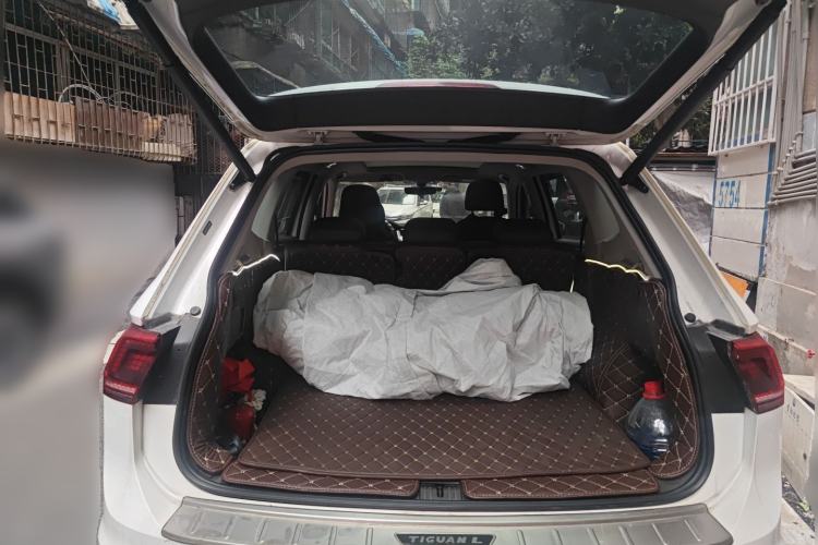 Used Volkswagen Tiguan L 2017 330TSI Automatic Two-Wheel Drive Flagship Edition
