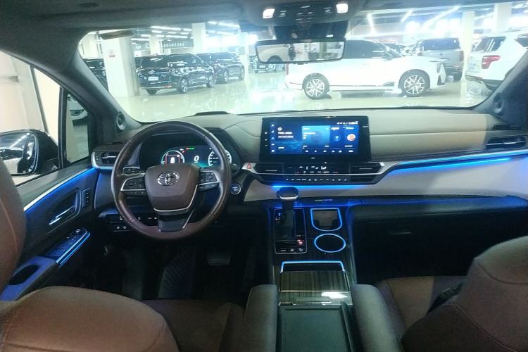 Used Toyota Granvia 2023 2.5L Hybrid Flagship VIP Edition Center Console