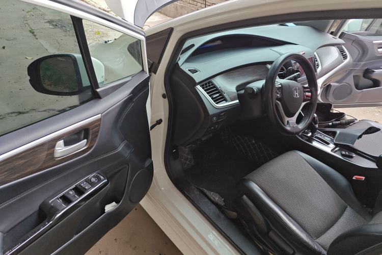 Used Honda Jade 2017 1.8L automatic Comfort version 5 seats