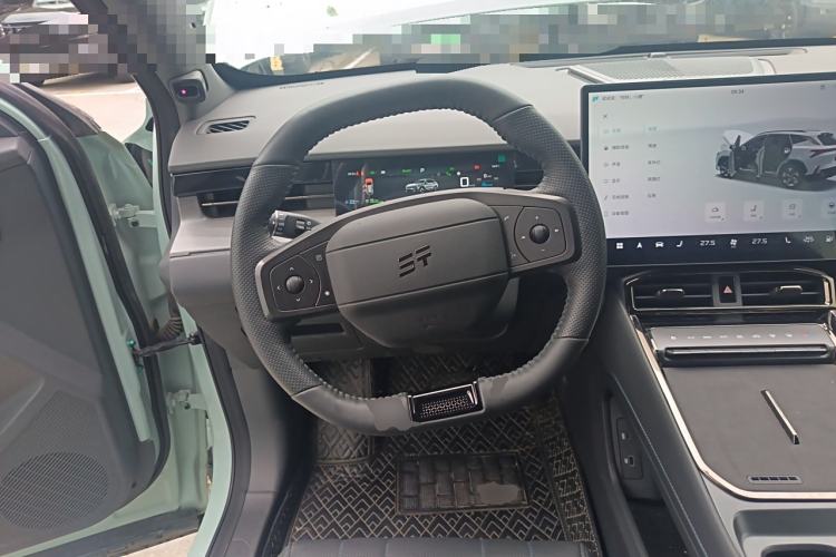 Used JETOUR Shanhai L6 2024 1.5TD DHT ULTRA