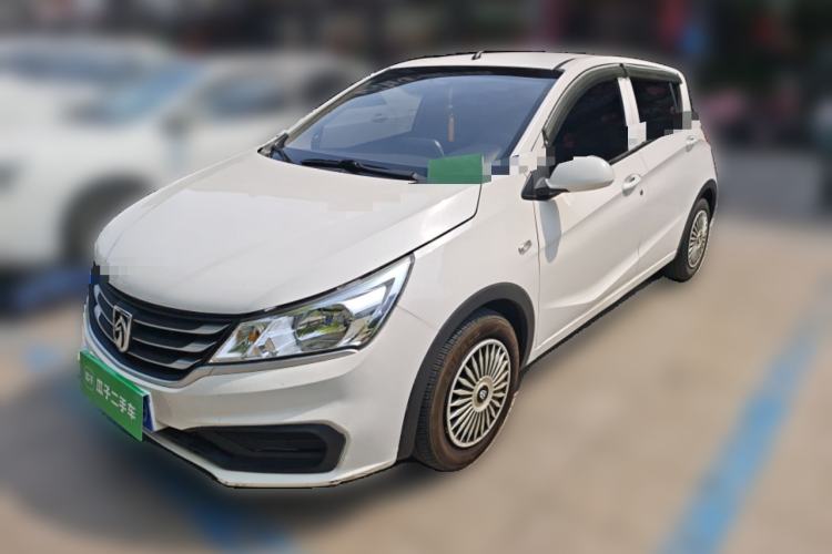 Used Baojun 310 2016 1.2L manual Comfort trim level