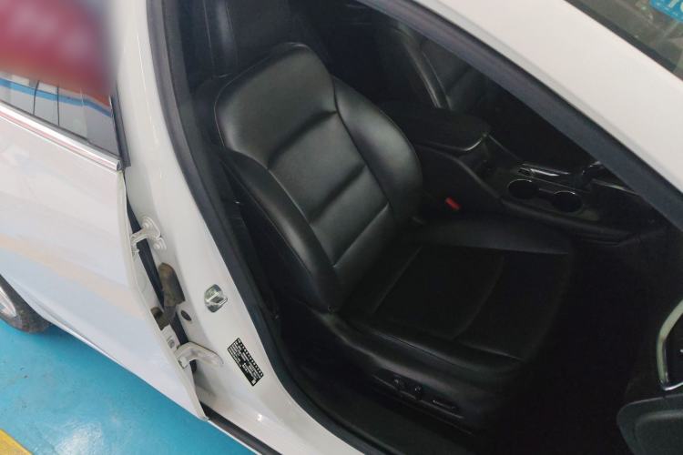 Used Chevrolet Malibu XL 2021 535T Automatic Sport Edition Right Front Seat