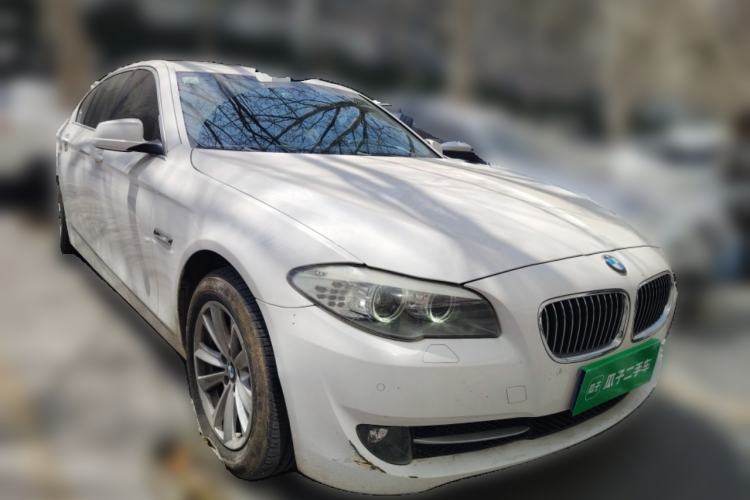 Used BMW 5 Series 2013 525Li Leading Model Front Right 45 Deg