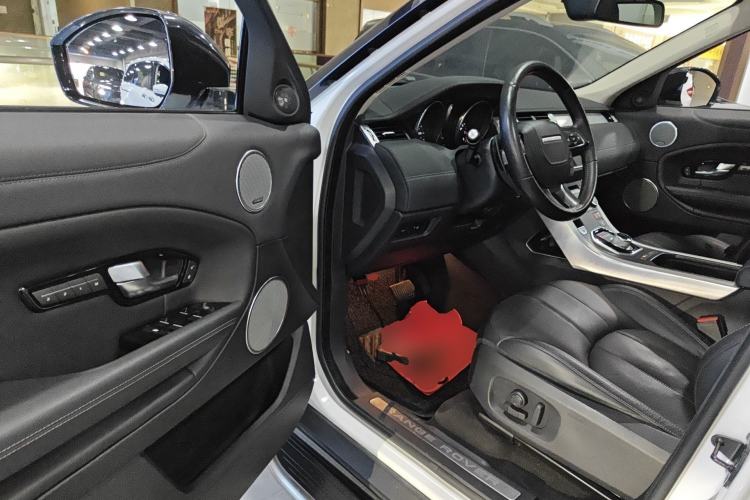 Used Land Rover Range Evoque 2016 2.0T SE PLUS Smart Enjoyment Edition Driver Seat