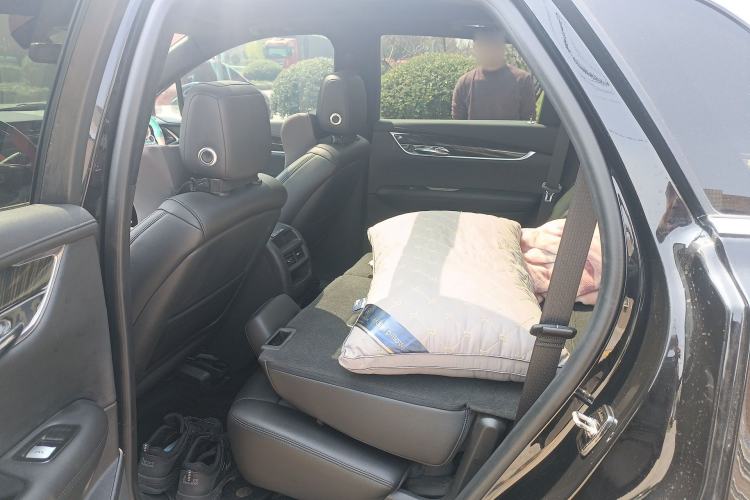 Used Cadillac XT5 2018 28E Four-Wheel Drive Tech Version
