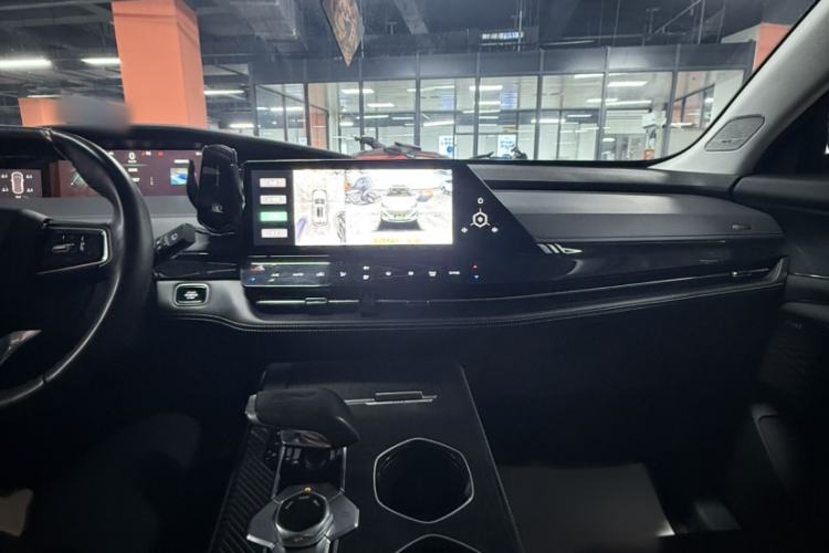 Used Changan UNI-K 2024 2.0T Two-Wheel Drive YueShang Trim