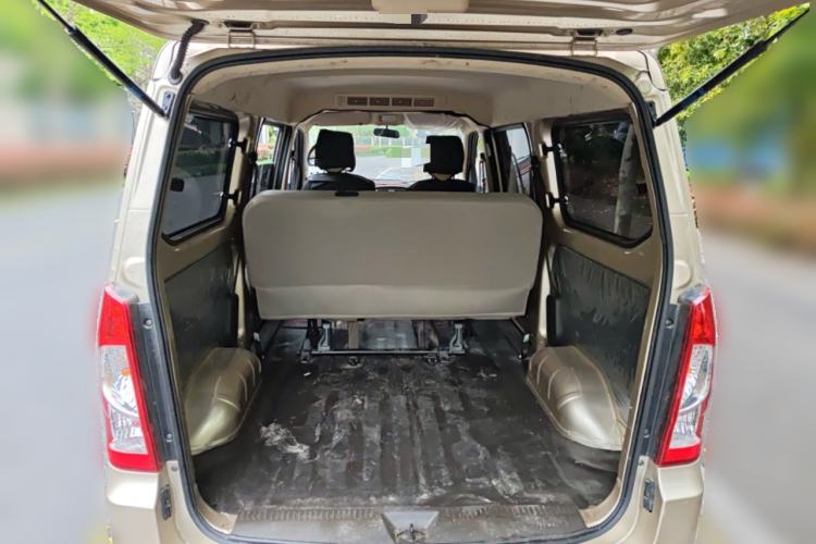 Used Wuling Rongguang S 2023 1.5L Base Version 5/7 Seats Trunk