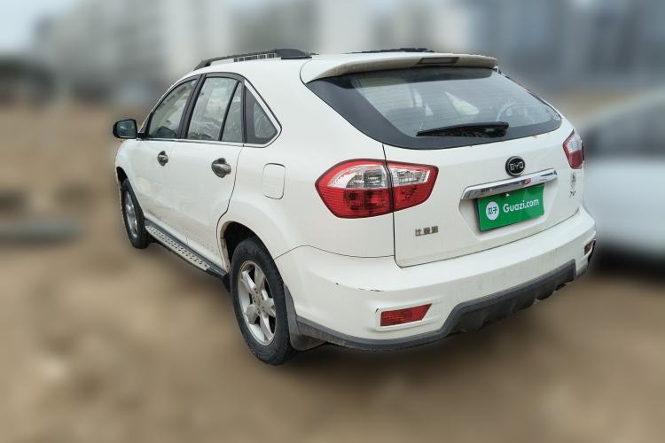 Used BYD S6 2014 2.0L Manual Luxury 5-Seater