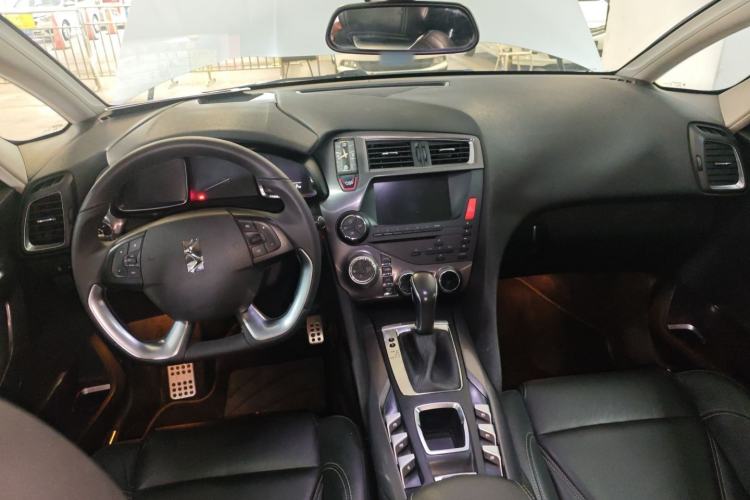Used DS 5 2014 1.6T Luxury Edition THP200
