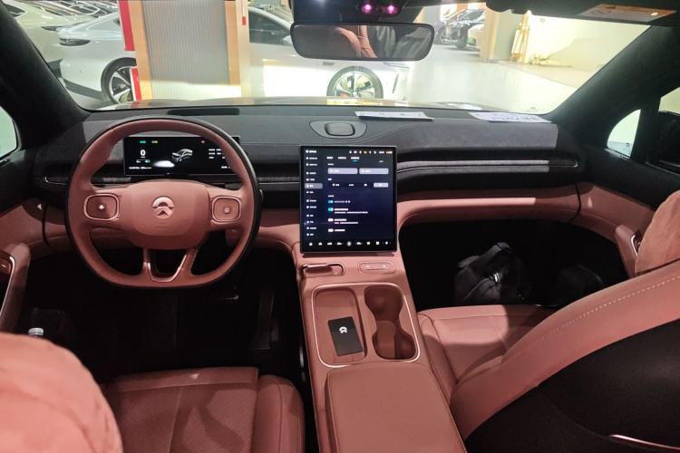 Used Nio EC6 2024 75 kWh Interior 2