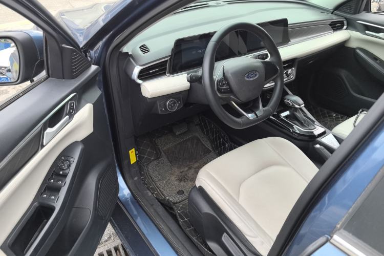 Used Ford Escort 2021 1.5L Automatic Diamond Edition Driver Seat