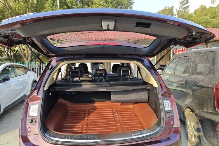 Used Baojun 560 2015 1.8L manual luxury version