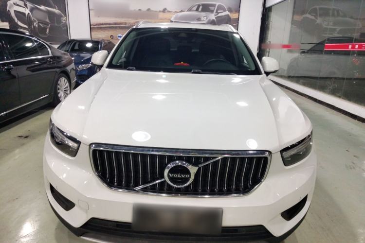Used Volvo XC40 2019 T4 Four-Wheel Drive Dawn Ice White
