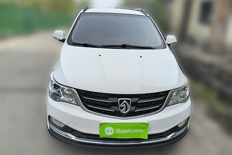 Used Baojun 730 2016 1.5T Manual Comfort Version 7 Seats Front