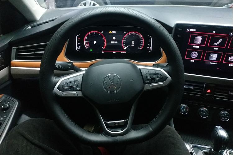 Used Volkswagen Bora 2023 200TSI DSG SmartDrive PRO Edition
