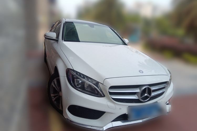 Used Mercedes-Benz C-Class 2016 C 200 L Sport Edition Front Right 45 Deg