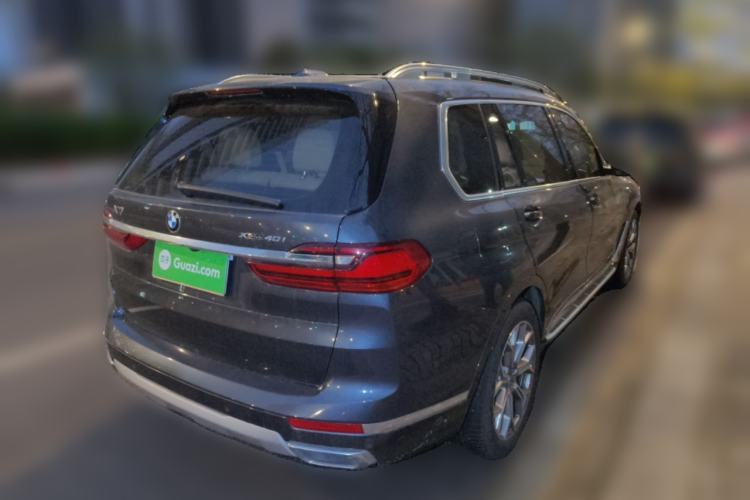 Used BMW X7 2021 xDrive40i Luxury Package with Premium Features