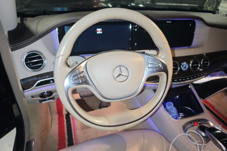 Used Mercedes-Benz S-Class 2017 S 320 L Business Model Steering Wheel