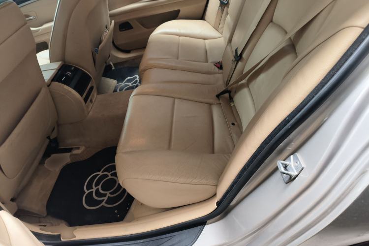 Used BMW 5 Series 2013 525Li Leading Model