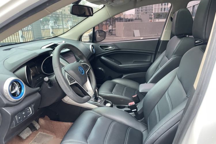 Used BYD Yuan New Energy 2018 EV360 Smart Connect Cool Edition Interior 2