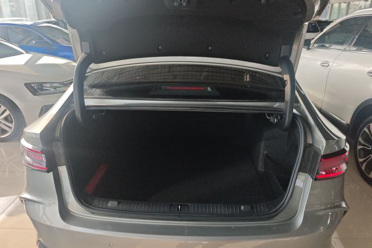 Used Chery Arrizo 8 2023 High-Performance Edition 2.0T DCT Powerfully Equipped Trunk