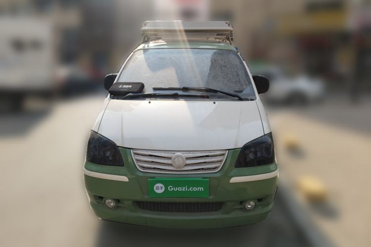 Used FORTHING Lingzhi 2013 M3 1.6L 7-Seater Luxury Model
