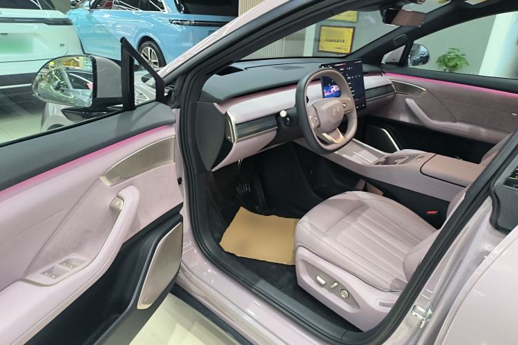 Used ONVO L60 2024 60 kWh Rear-Drive Version
