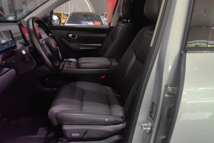 Used Leapmotor C16 2024 Pure Electric 520 Deluxe Edition Left Front Seat