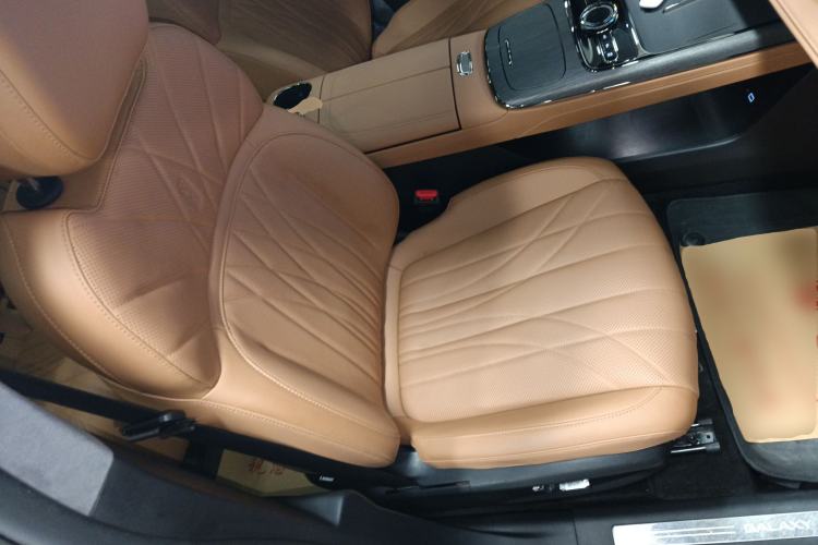 Used Geely Galaxy 8 2025 130km EM-P Starship Edition Right Front Seat